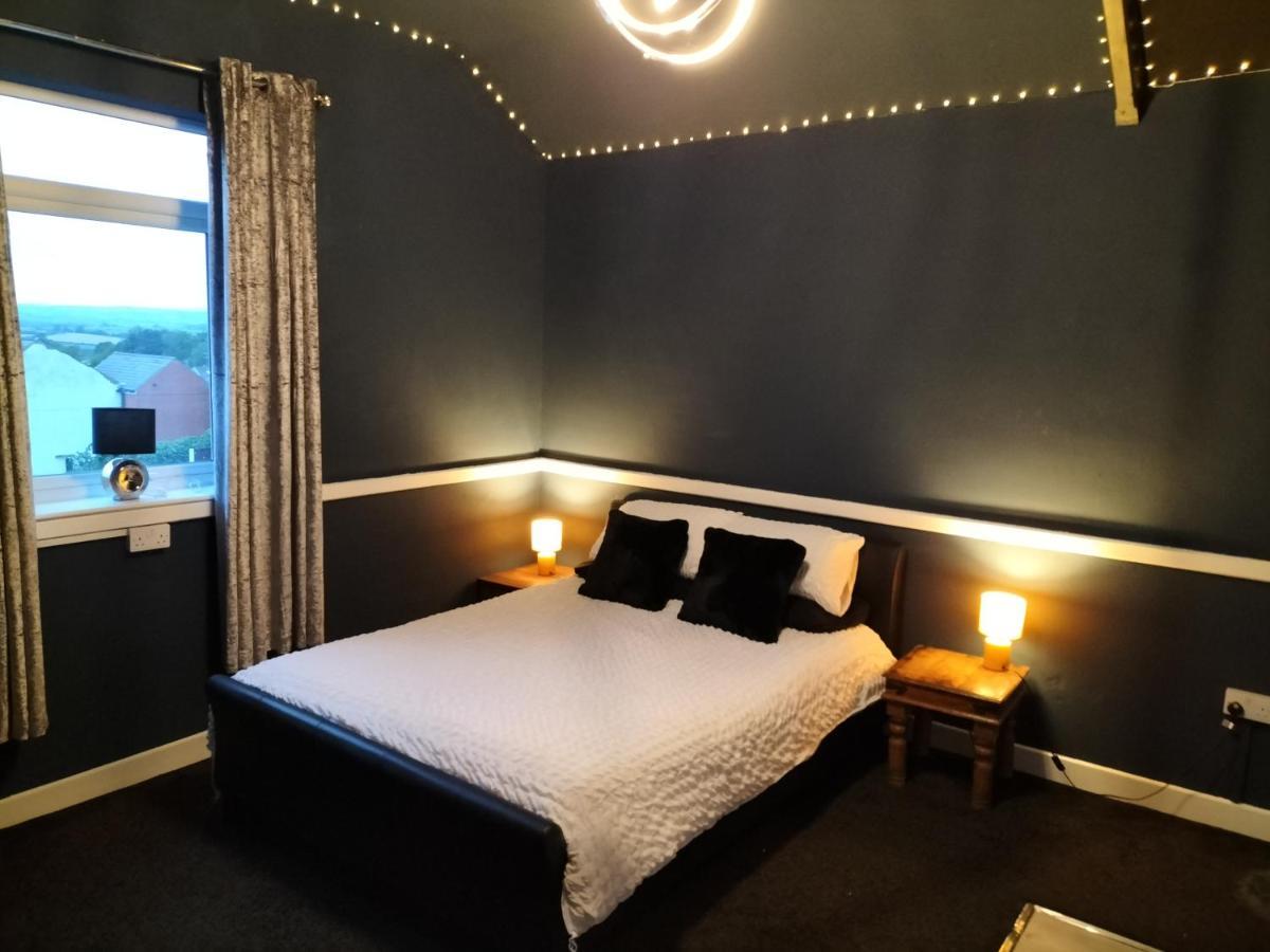 The New Accommodation Free Complementary Breakfast Tibshelf Екстериор снимка