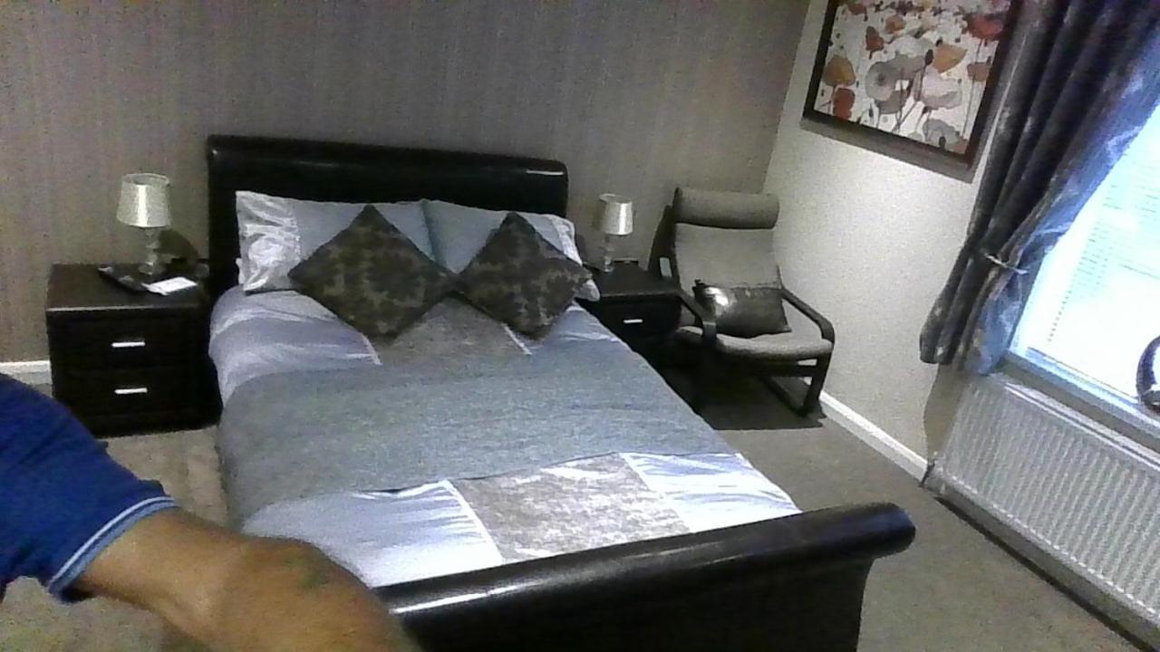 The New Accommodation Free Complementary Breakfast Tibshelf Екстериор снимка