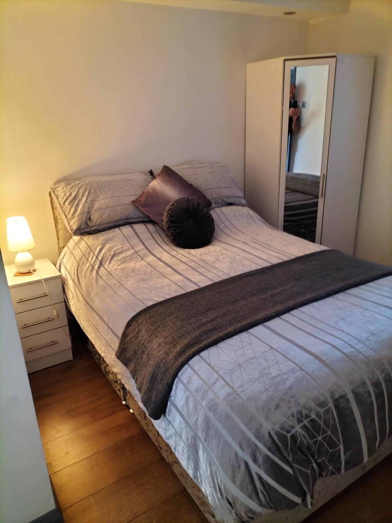 The New Accommodation Free Complementary Breakfast Tibshelf Екстериор снимка