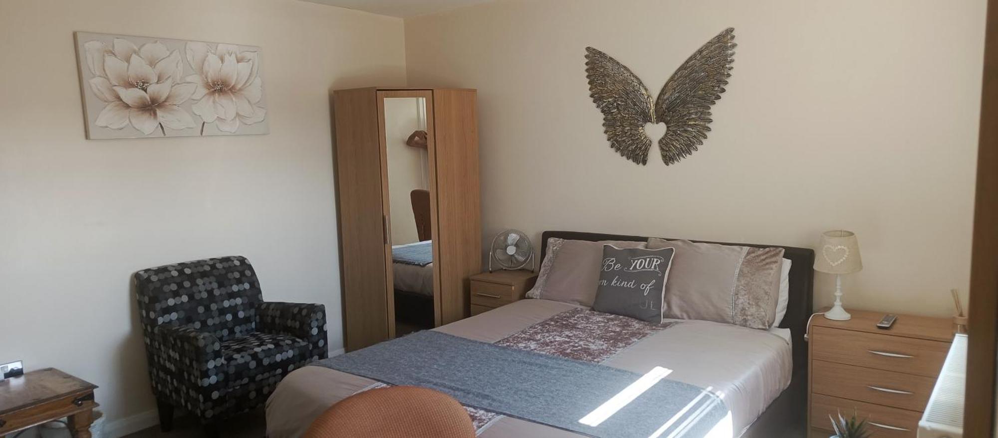 The New Accommodation Free Complementary Breakfast Tibshelf Стая снимка